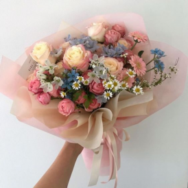 BUQUÊ MIX DE ROSAS ROSÊ